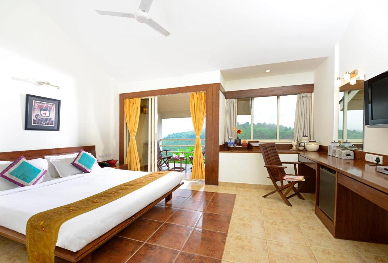 Manas Resort With Petting Zoo, Igatpuri Exterior photo