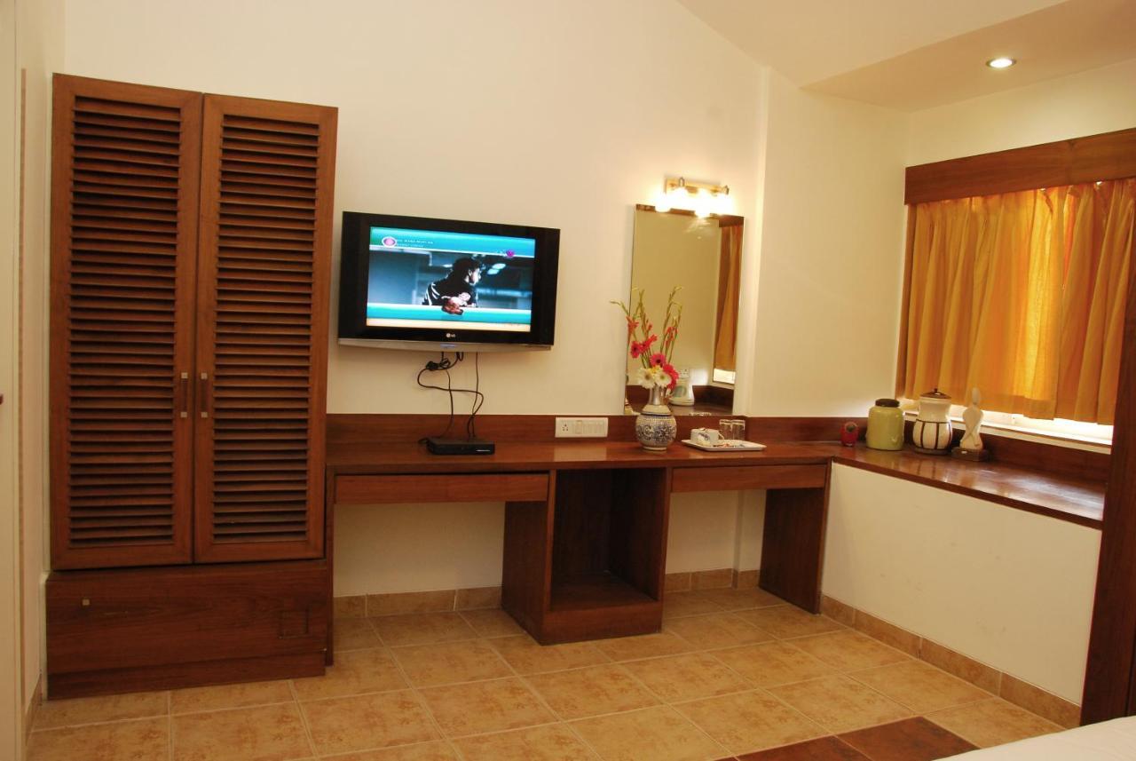 Manas Resort With Petting Zoo, Igatpuri Exterior photo