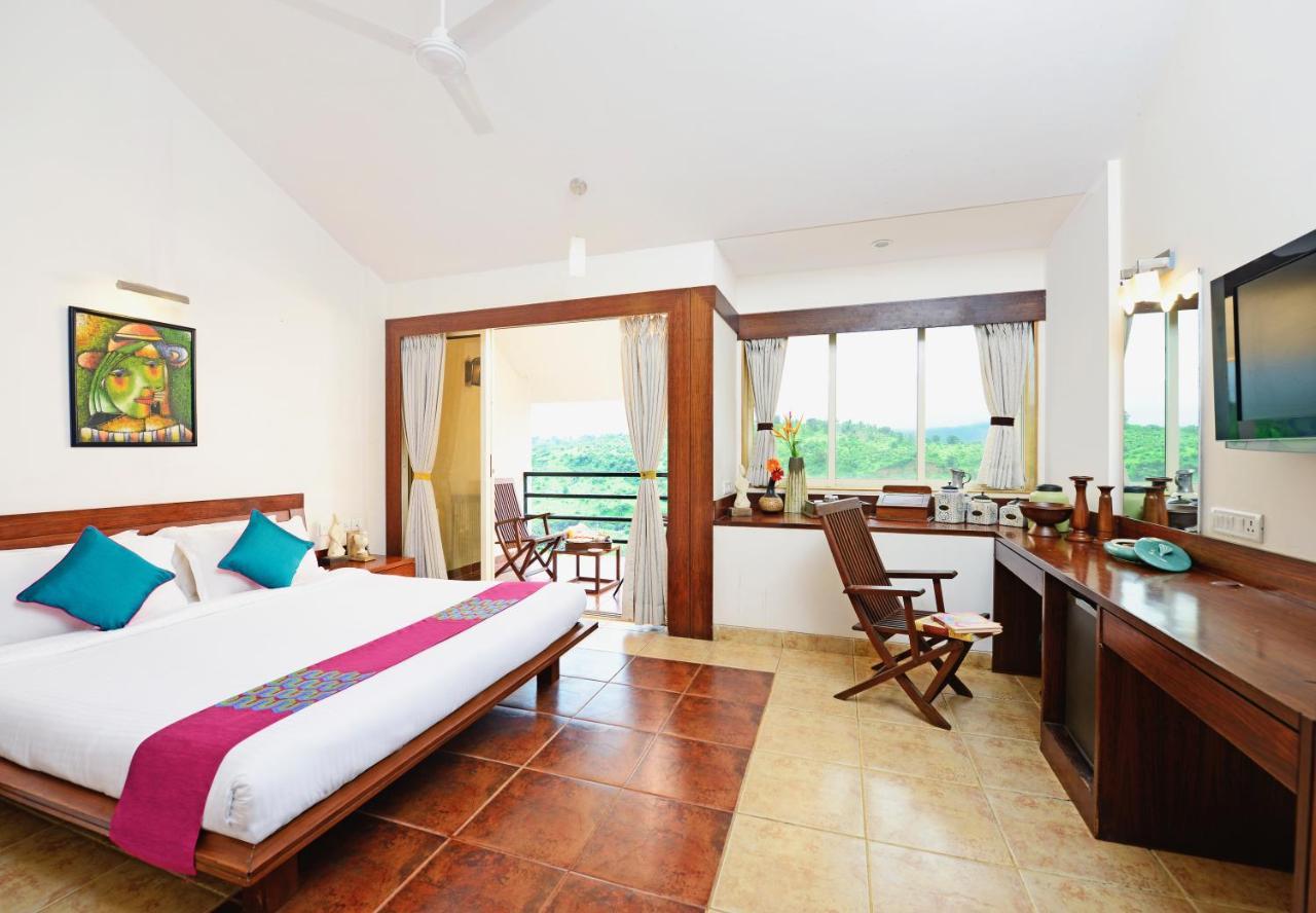 Manas Resort With Petting Zoo, Igatpuri Exterior photo